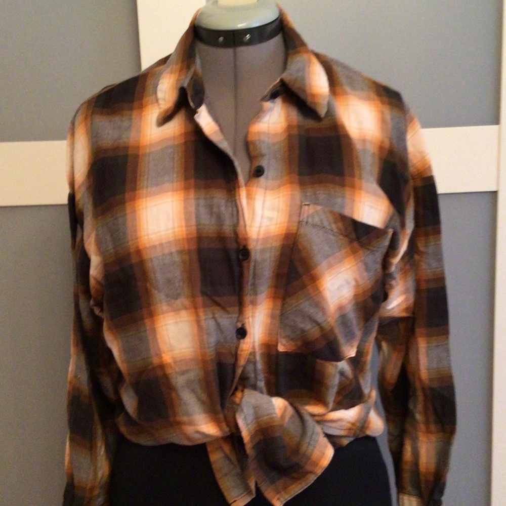Divided H&M Button Down Shirt Size S
